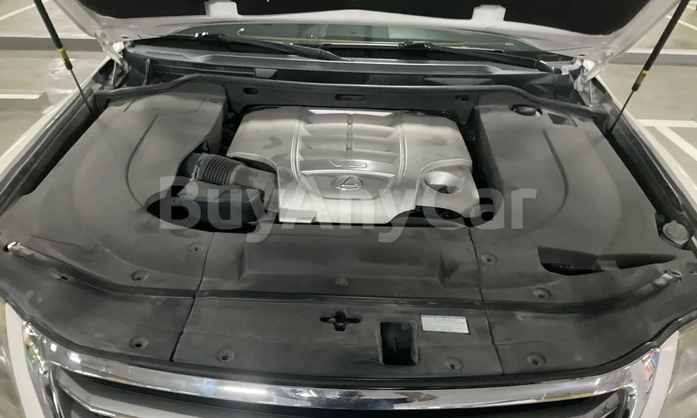 Vehicle photo 6