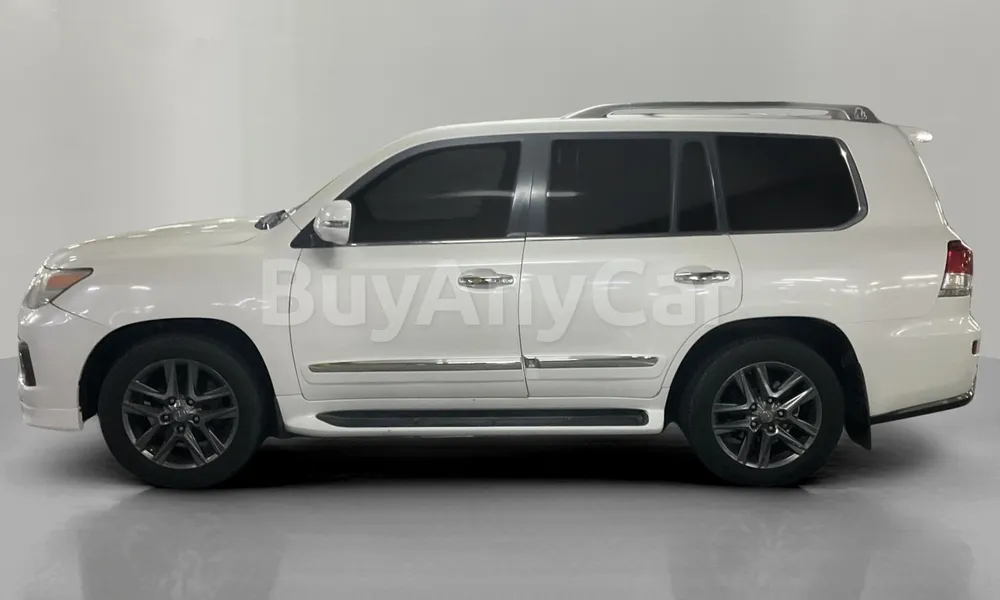 Vehicle photo 4
