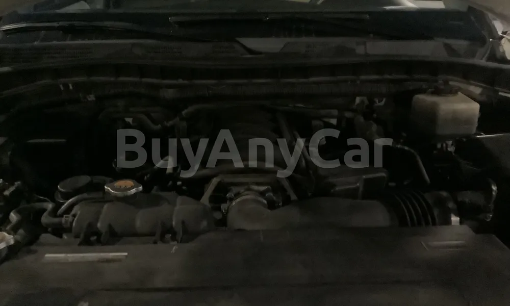 Vehicle photo 5