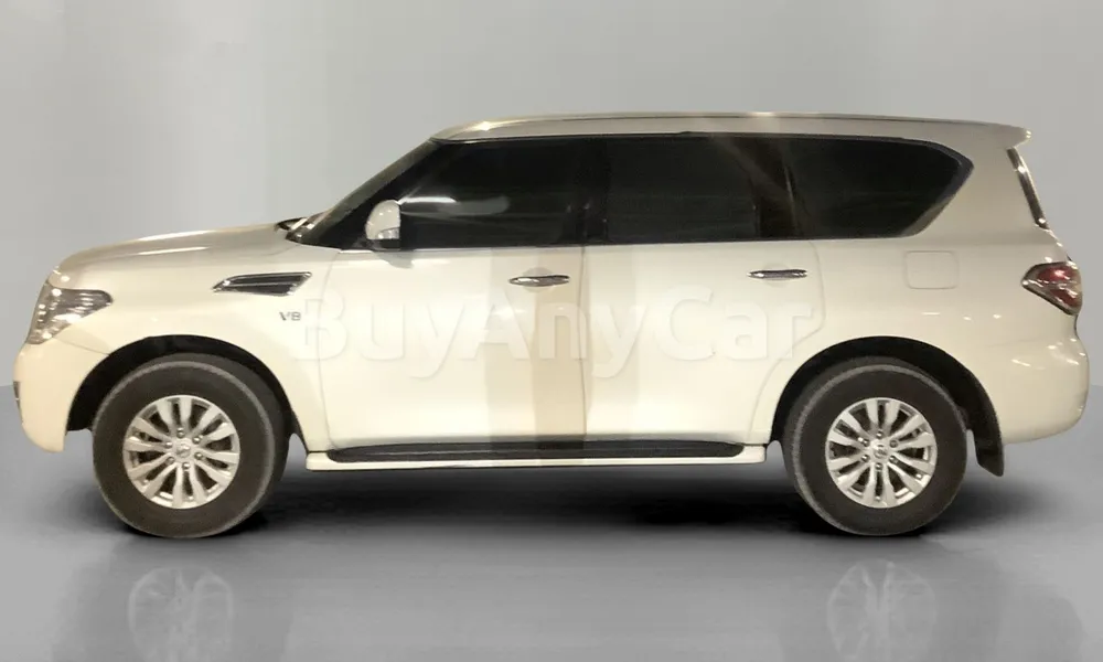 Vehicle photo 3