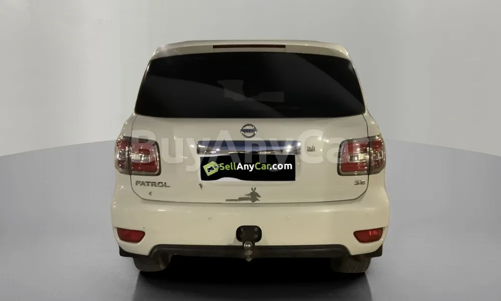 Vehicle photo 2