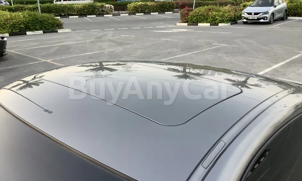 Vehicle photo 5