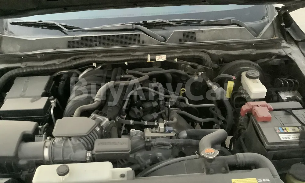 Vehicle photo 6