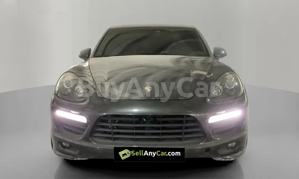 Vehicle photo 1