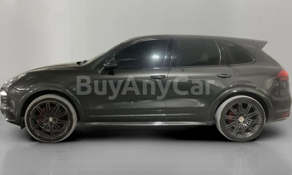 Vehicle photo 4