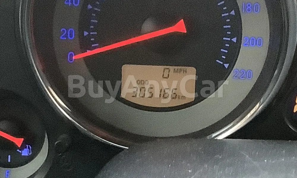 Vehicle photo 8