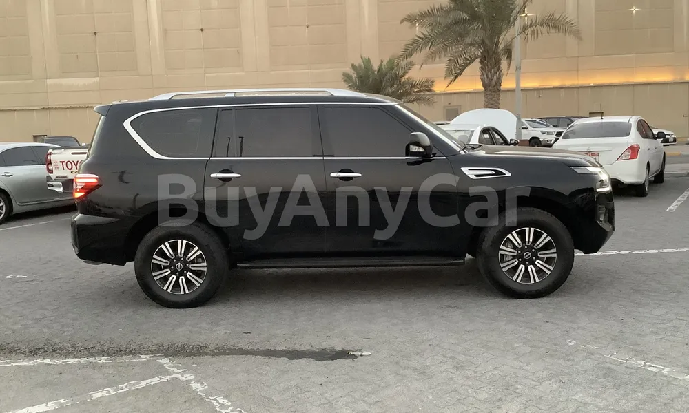 Vehicle photo 3