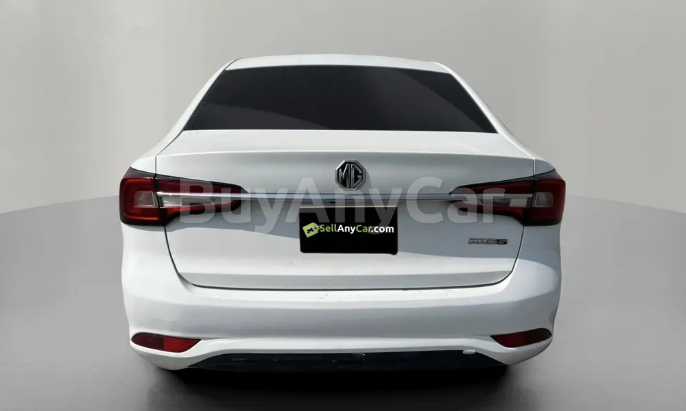 Vehicle photo 2