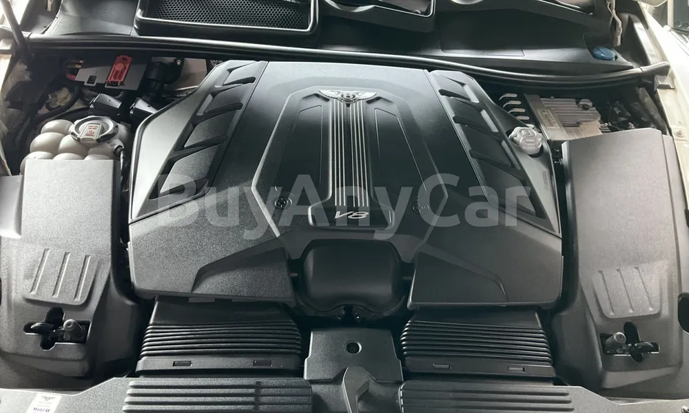 Vehicle photo 8