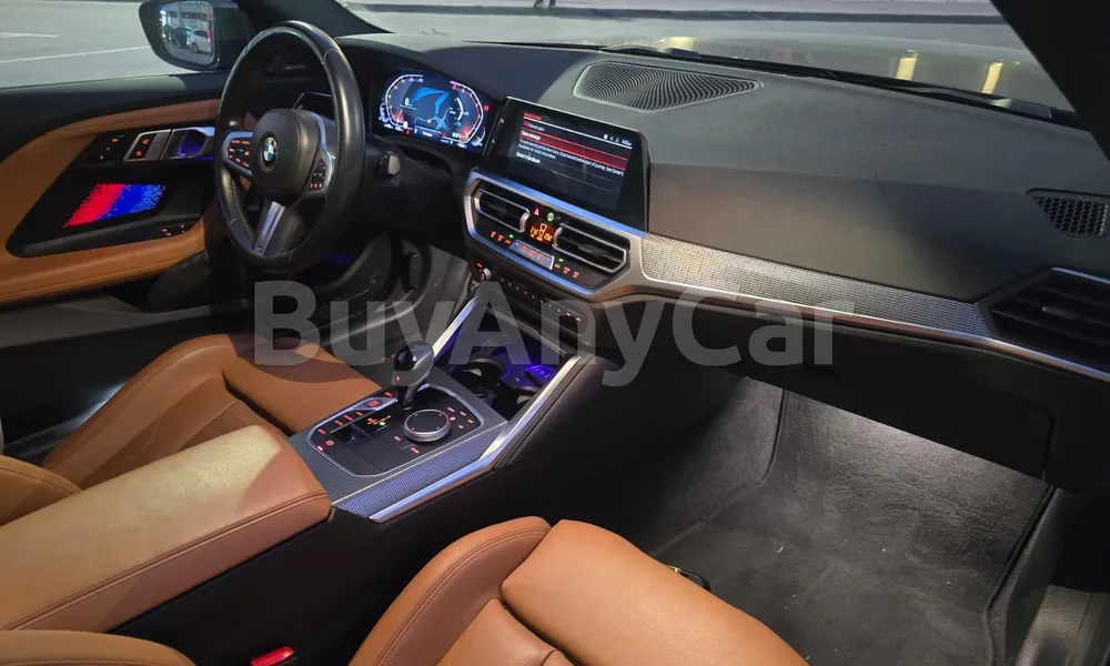 Vehicle photo 9