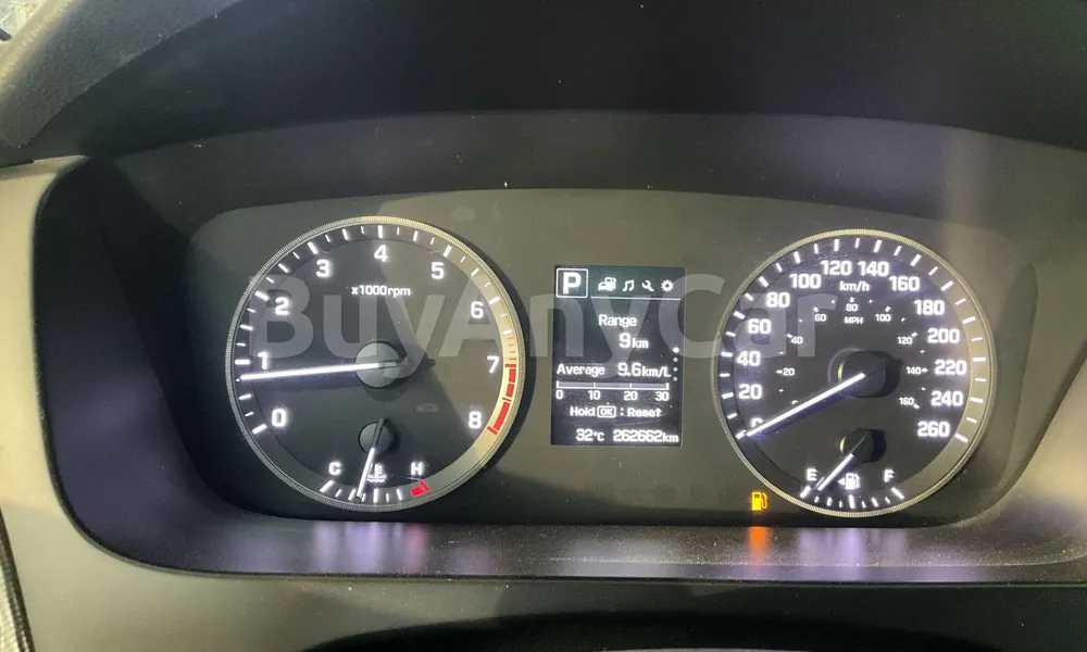 Vehicle photo 7