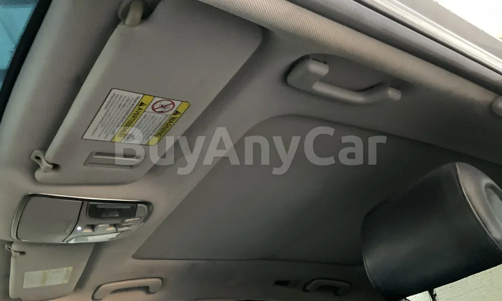 Vehicle photo 9