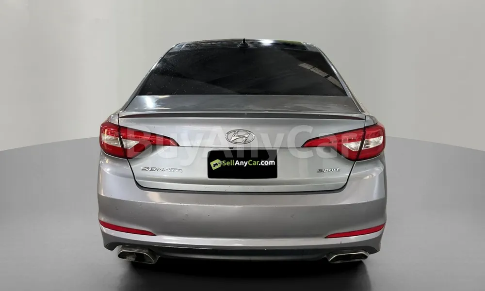 Vehicle photo 2