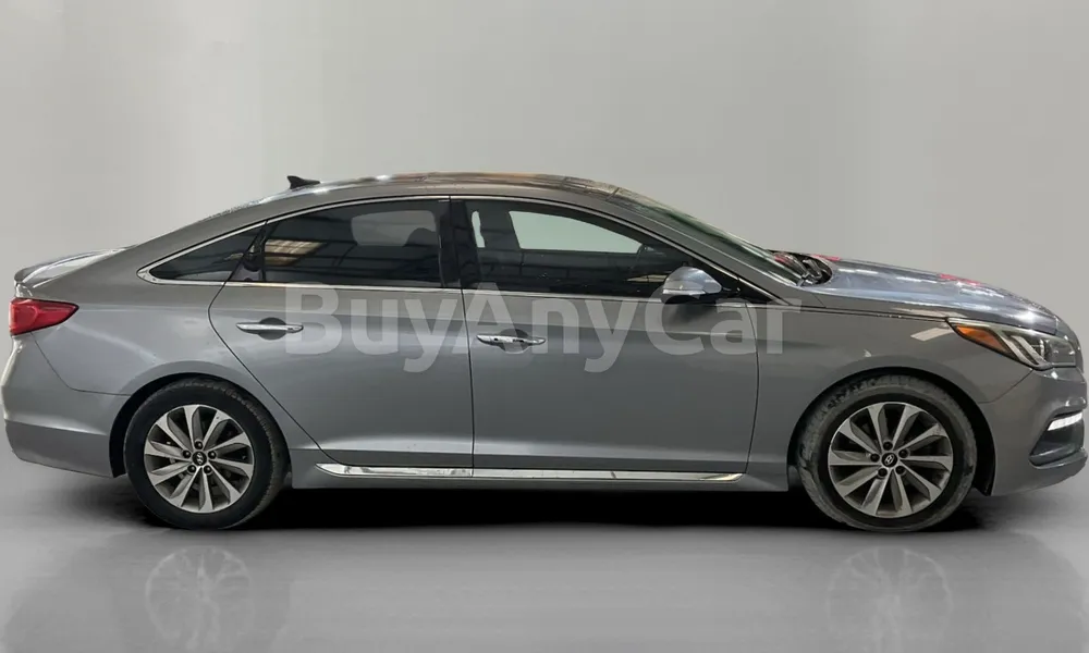Vehicle photo 3