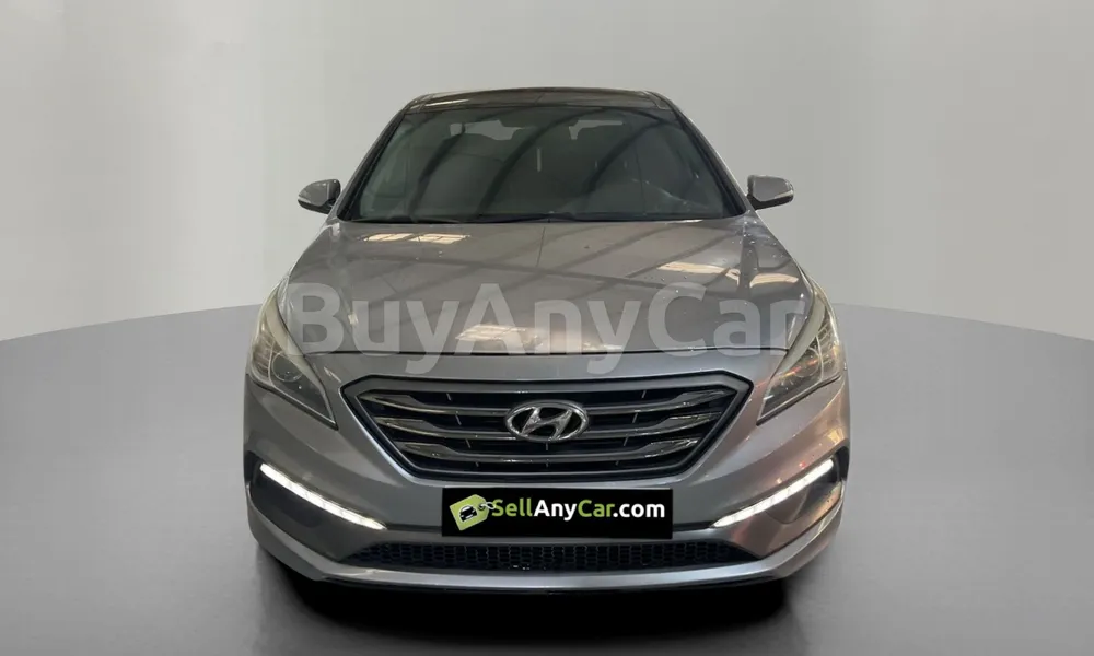Vehicle photo 1