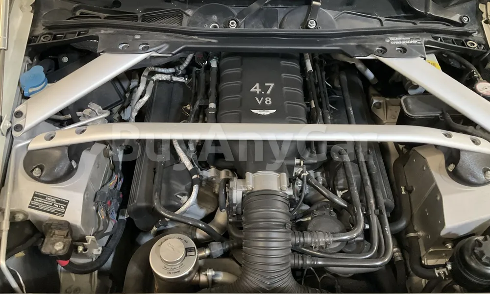 Vehicle photo 6