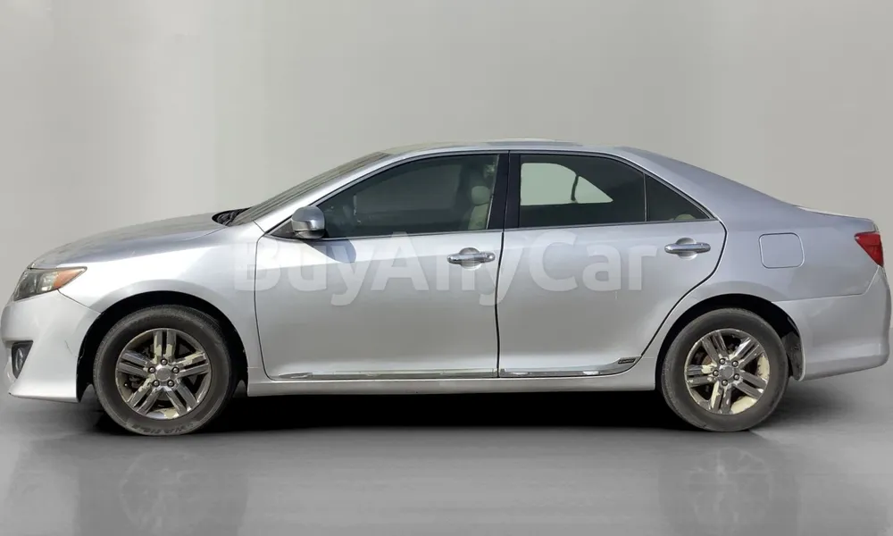 Vehicle photo 4
