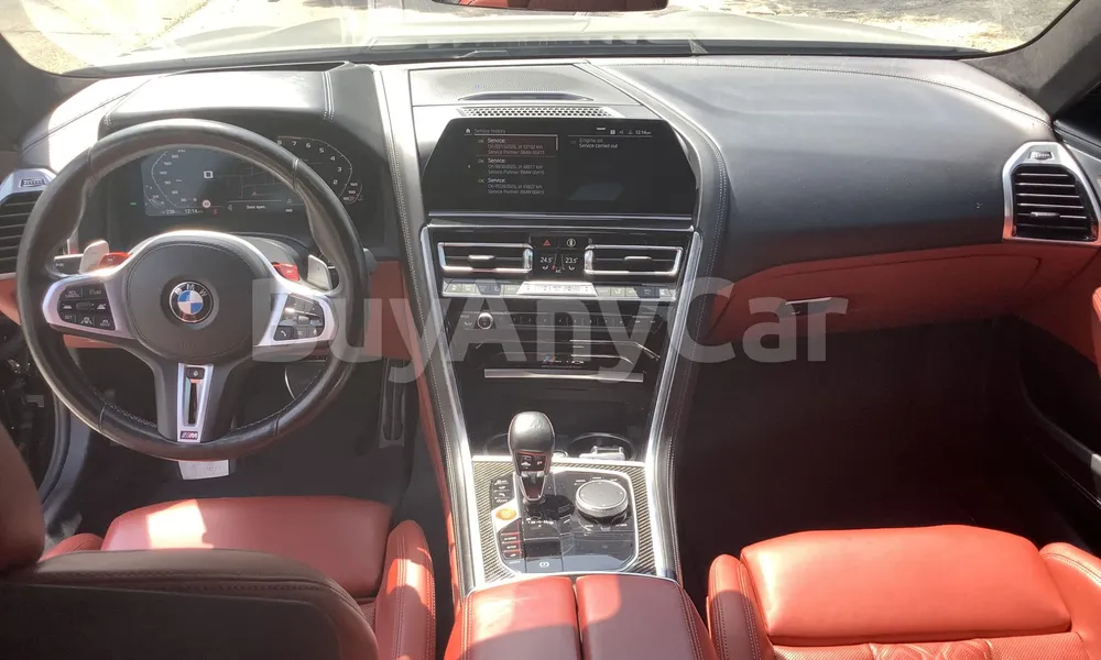 Vehicle photo 9