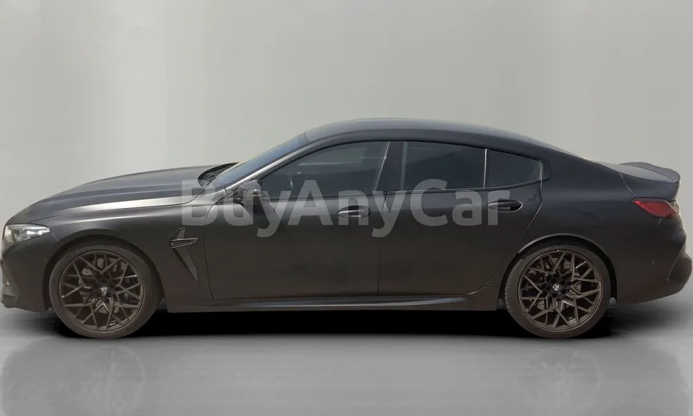 Vehicle photo 4