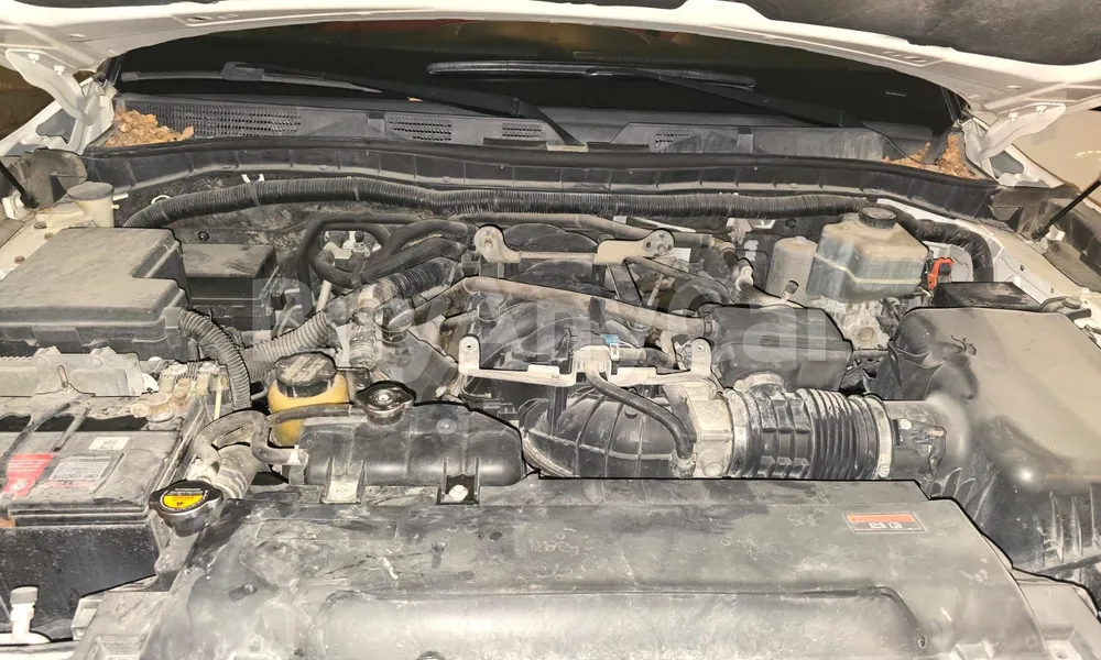 Vehicle photo 9