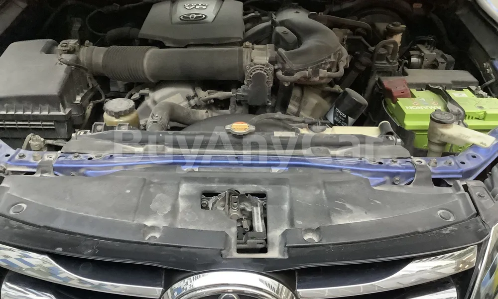Vehicle photo 6