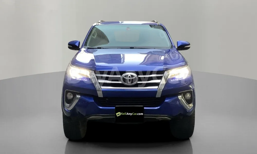 Vehicle photo 1