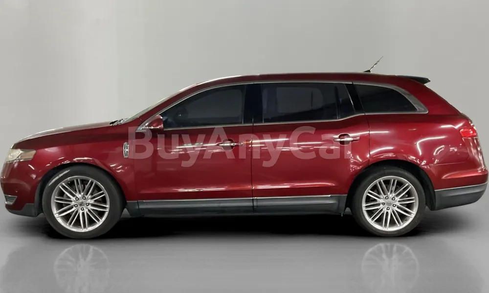 Vehicle photo 4