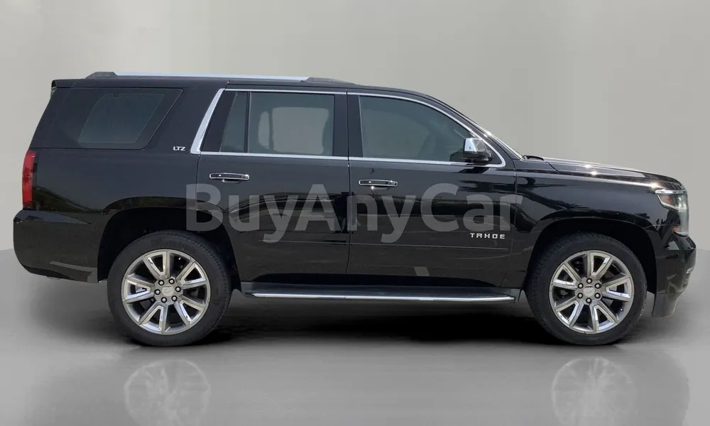 Vehicle photo 3