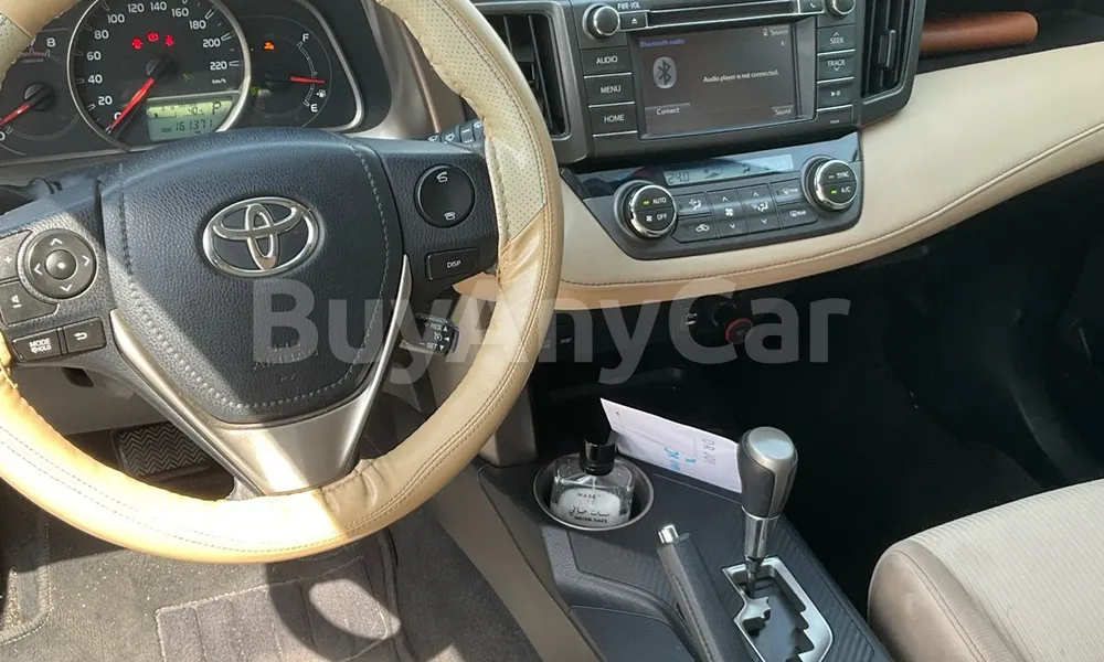 Vehicle photo 8