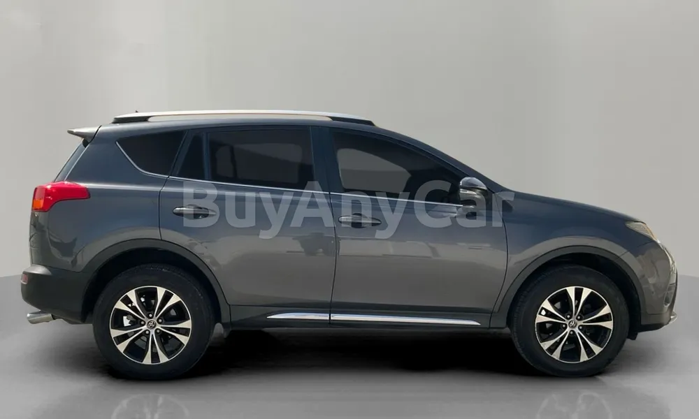 Vehicle photo 3