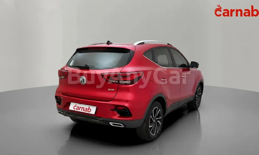 Vehicle photo 8