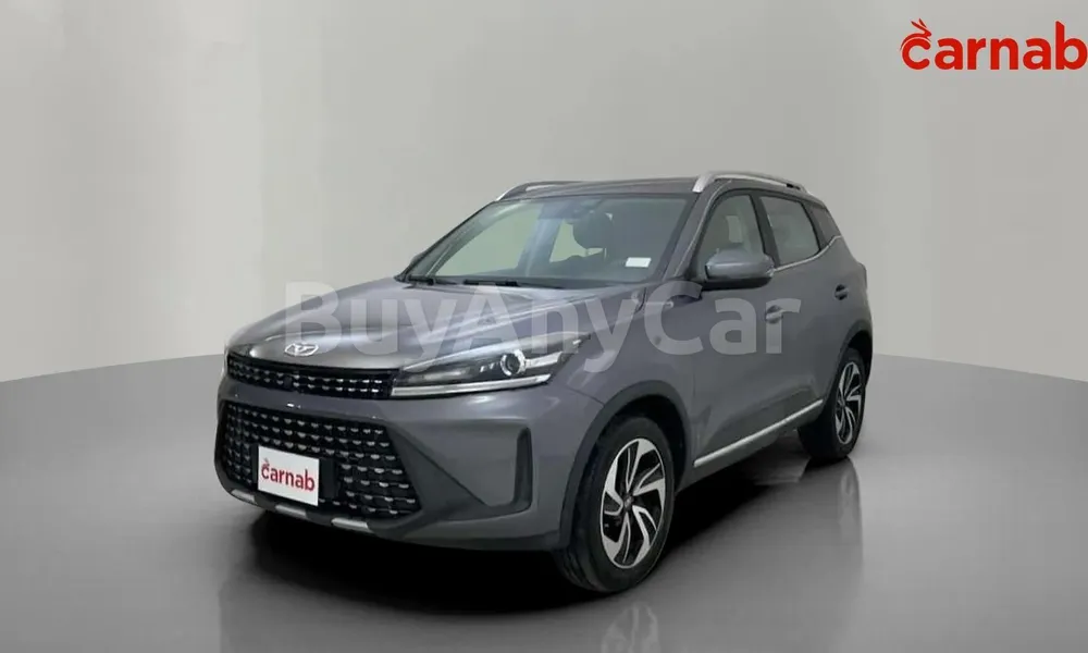 Vehicle photo 8