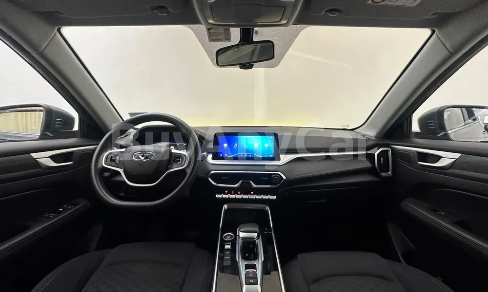 Vehicle photo 5
