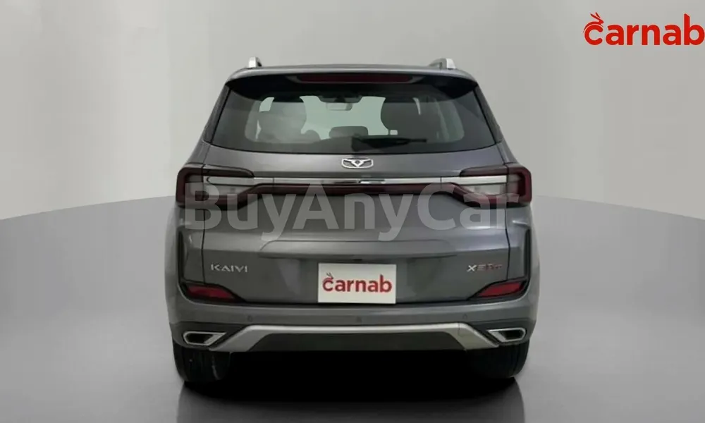 Vehicle photo 2