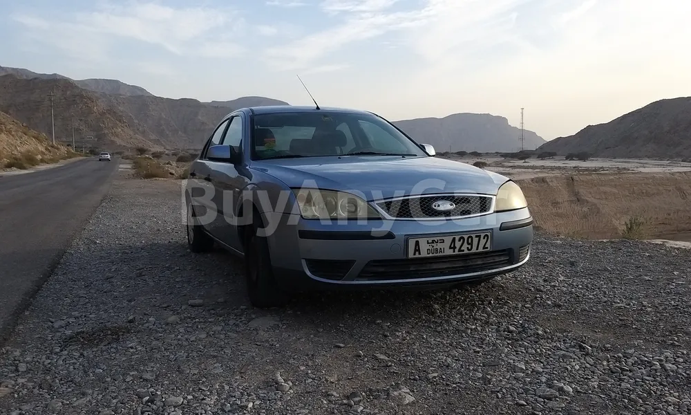 Vehicle photo 4