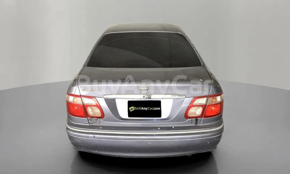 Vehicle photo 2