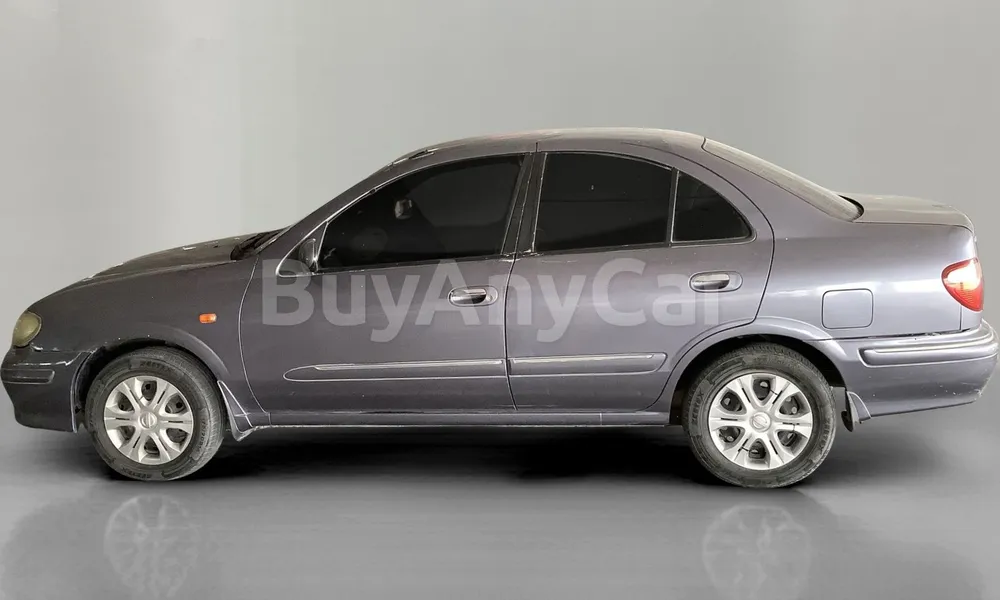Vehicle photo 4
