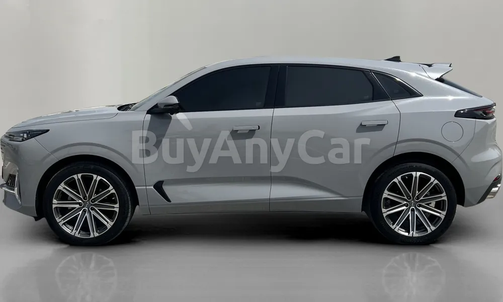 Vehicle photo 4