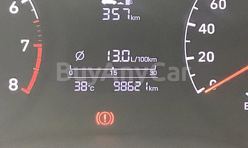 Vehicle photo 7