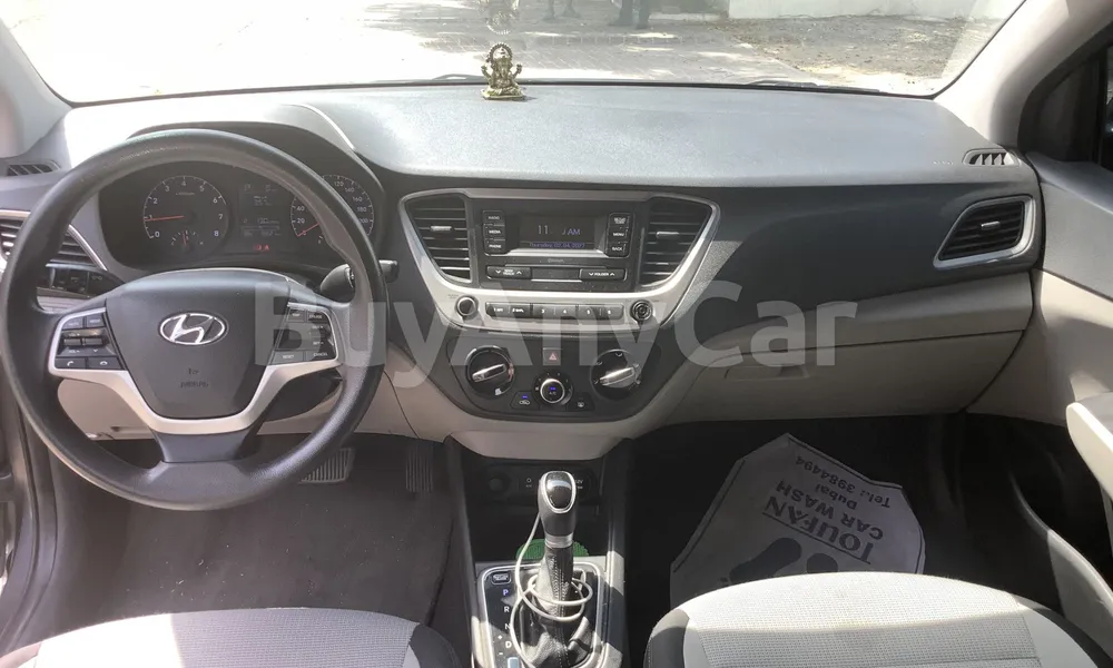 Vehicle photo 9