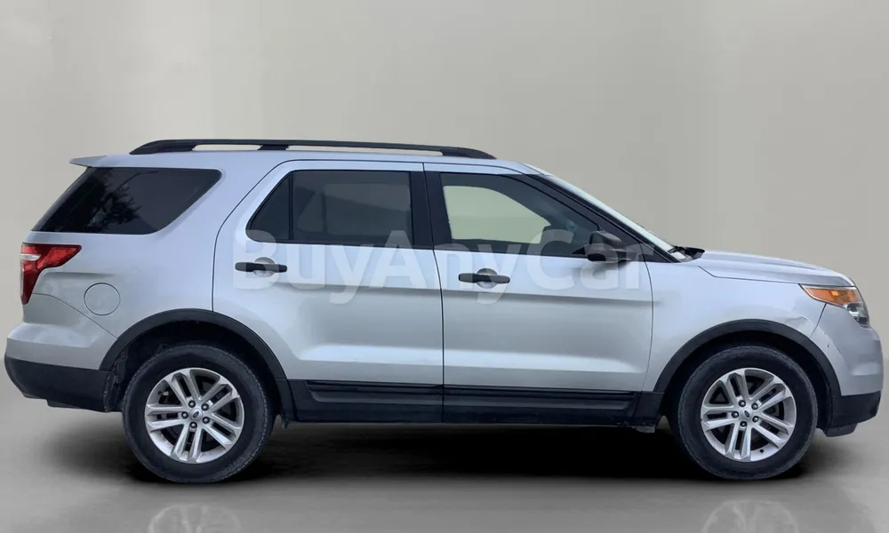 Vehicle photo 3