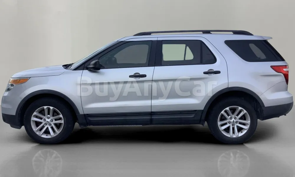 Vehicle photo 4