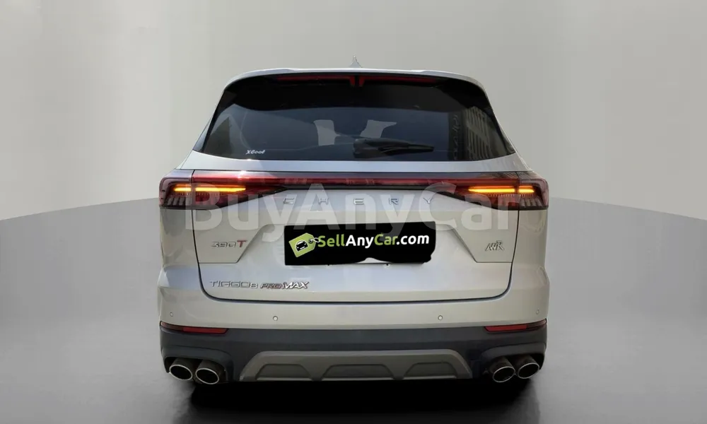 Vehicle photo 2