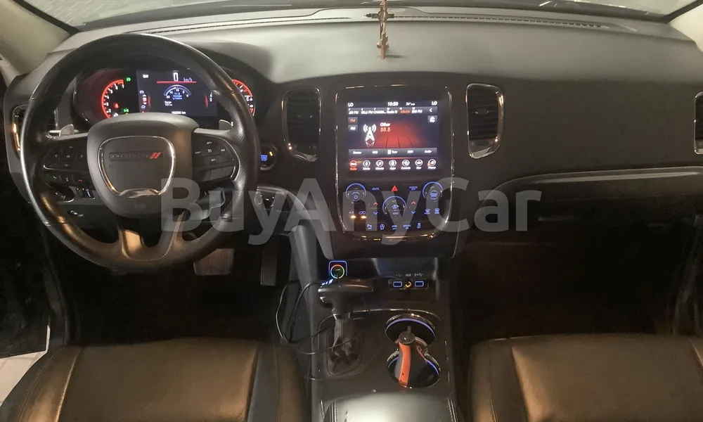Vehicle photo 9