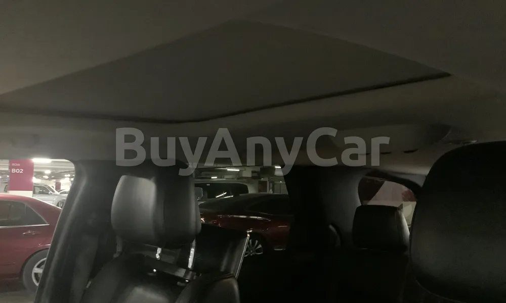 Vehicle photo 10