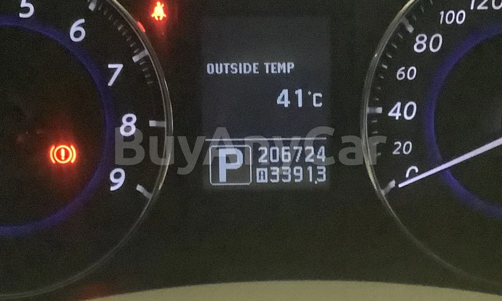Vehicle photo 7