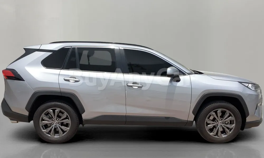 Vehicle photo 3