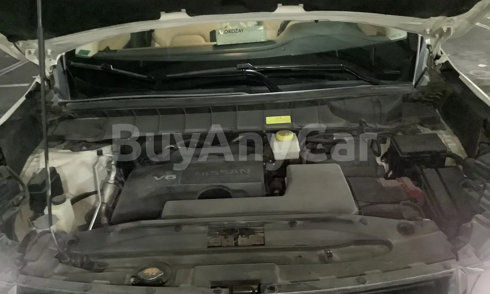 Vehicle photo 6