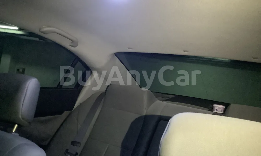 Vehicle photo 8
