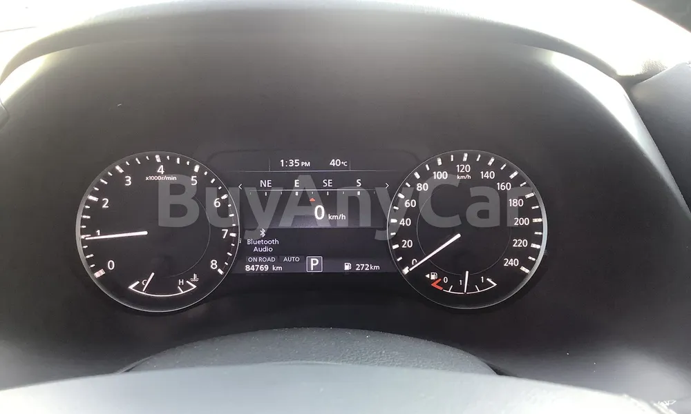 Vehicle photo 6